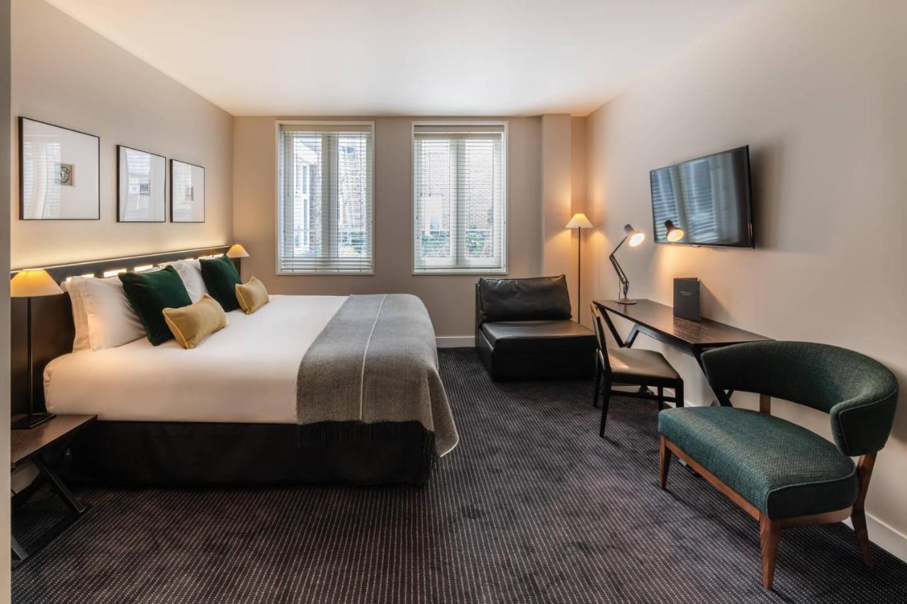 Superior King or Twin Room